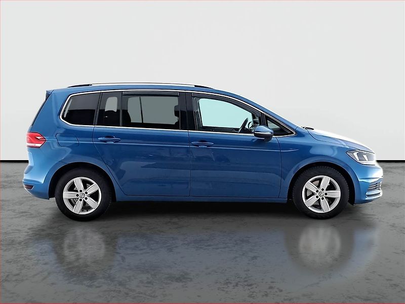 Volkswagen Touran (2016) 2.0 TDI, 7 míst, ČR,1.maj - fotka 6 z 19