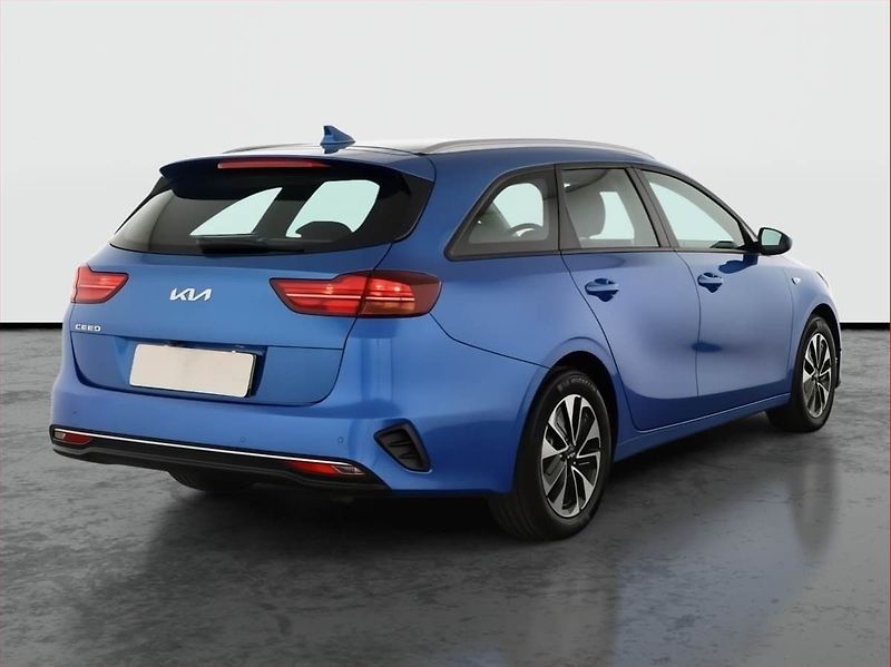 Kia Ceed (2024) 1.5 T-GDI - fotka 5 z 18