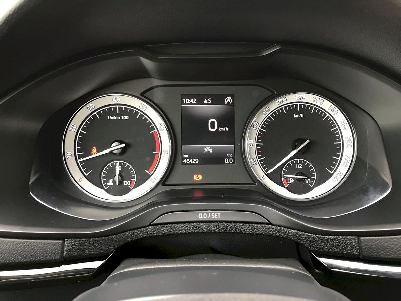 Škoda Karoq (2022) STYLE Plus TSI 1.5/110KW 6MP - fotka 22 z 25