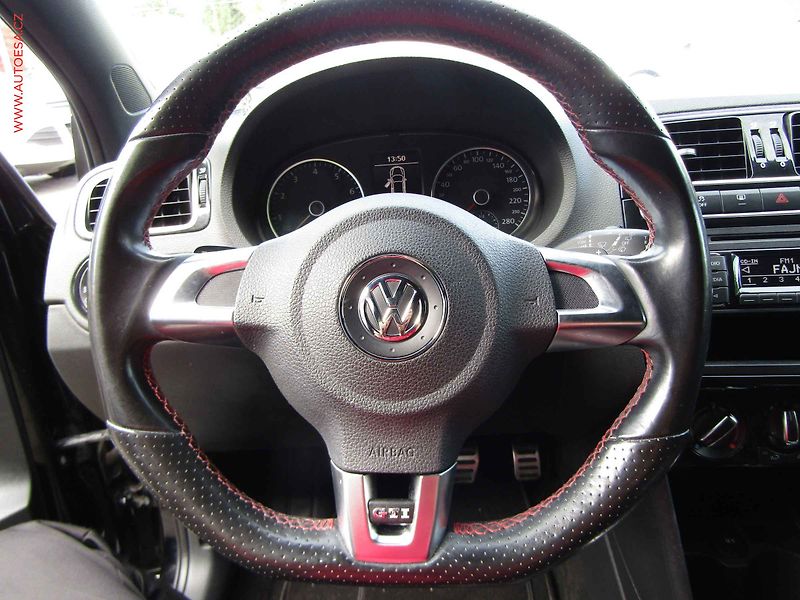 Volkswagen Polo (2013) 1.4 TSI, ČR, GT, DSG - fotka 16 z 16
