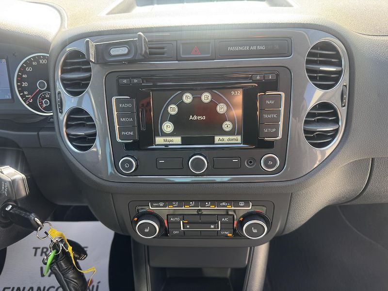 Volkswagen Tiguan 2.0TDi,DSG,rezervace - fotka 18 z 63