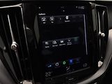 Volvo XC60 D4 AWD MOMENTUM CZ 1.maj - náhled 29