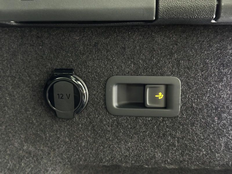 Škoda Kodiaq RS 2.0TSi 4x4 DSG 265PS Matrix - fotka 40 z 41