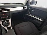 BMW Řada 3 (2009) 318 i, Tempomat - náhled 8