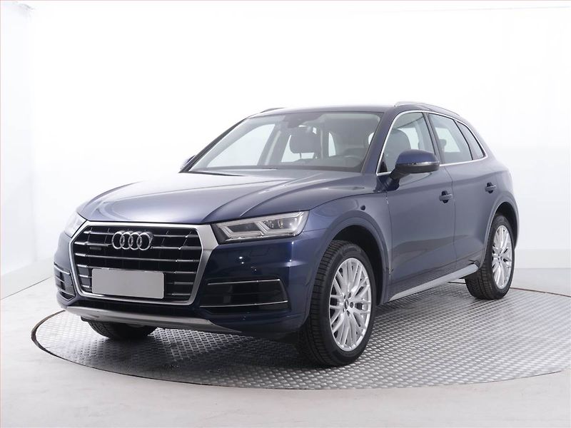 Audi Q5 (2020) design 40 TDI - fotka 2 z 24