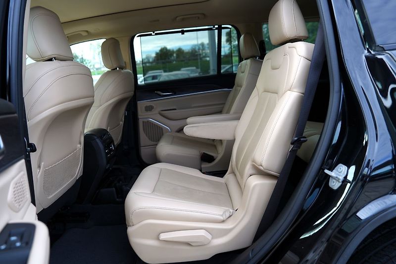 Jeep Grand Cherokee 3.6i V6 Long Limited,4x4,300PS - fotka 34 z 50