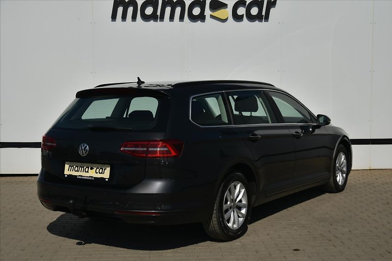 Volkswagen Passat 1.6TDi LED NAVIGACE TAŽNÉ - fotka 7 z 28