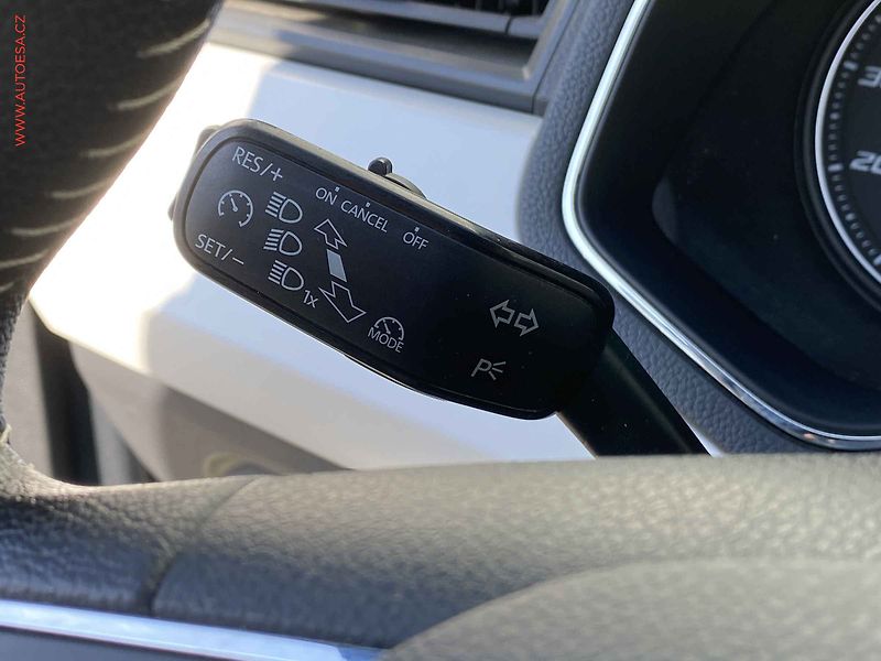 Seat Arona (2018) 1.0 TSi, Xcellence, DSG, navi - fotka 13 z 19