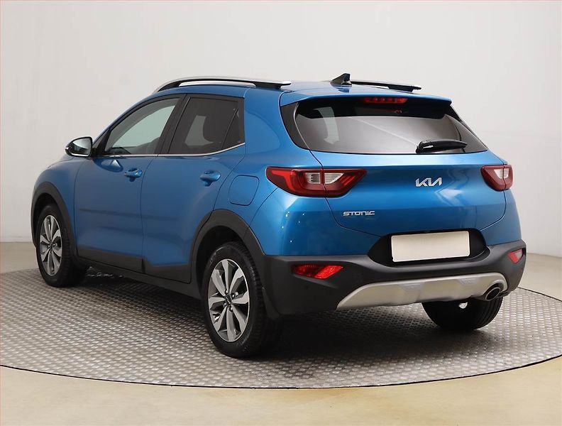 Kia Stonic (2023) 1.2 DPI, Serv.kniha, Kůže - fotka 4 z 20