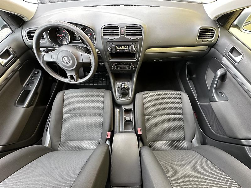 Volkswagen Golf (2012) KOMBI 1.6TDI/77kW *KLIMA*1.Maj - fotka 7 z 30