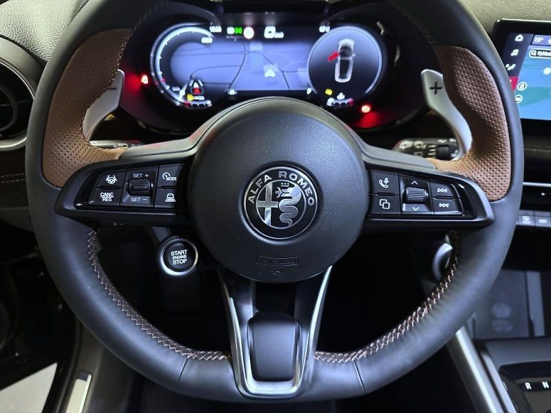 Alfa Romeo Tonale (2026) 1.6 JTDm 130k TCT6 INTENSA *62 - fotka 20 z 21