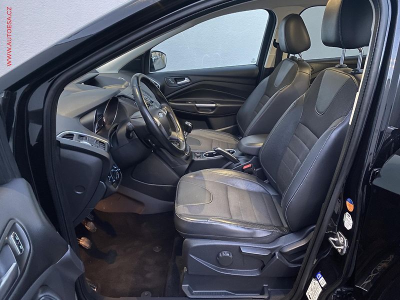 Ford Kuga (2015) 2.0 TDCi 4X4, Titanium, TZ - fotka 9 z 16