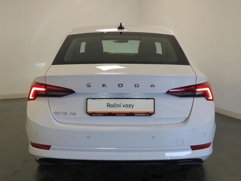 Škoda Octavia - fotka 7 z 23