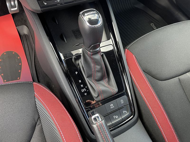 Škoda Kamiq 1,5 TSi/110kW DSG- Monte Carlo - fotka 41 z 81