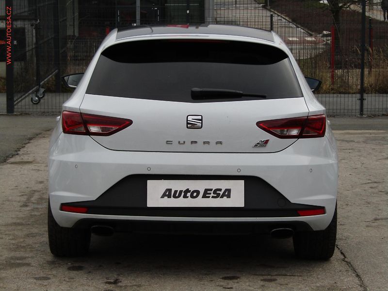 Seat Leon (2015) 2.0 TSi, ČR, Cupra, DSG, LED - fotka 5 z 19