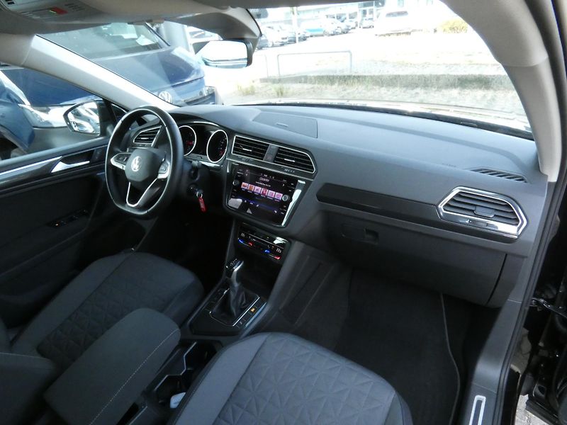 Volkswagen Tiguan Life 2.0 TDI 110KW DSG - fotka 20 z 30