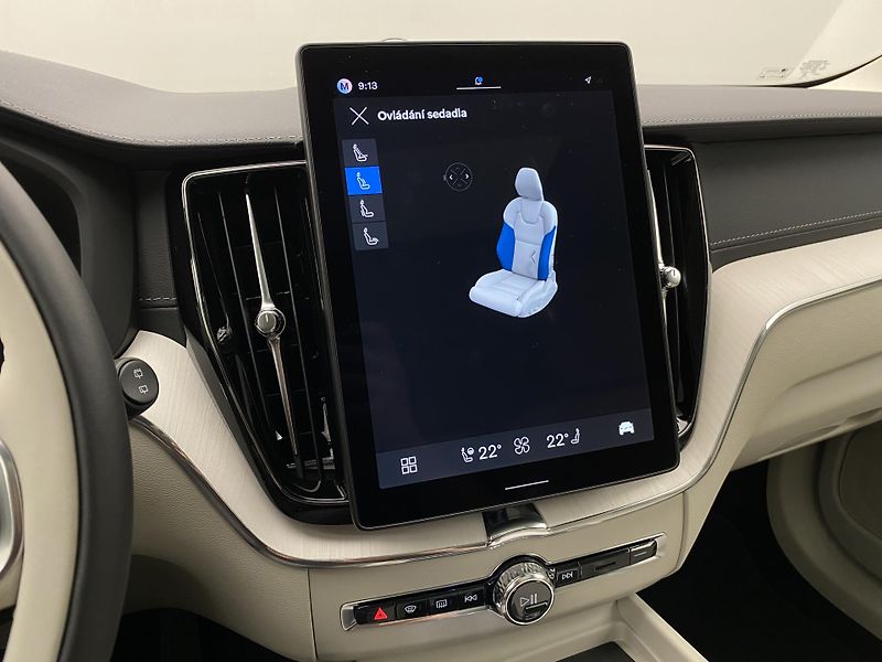 Volvo XC60 T8 AWD RECHARGE DARK ULTRA CZ - fotka 60 z 64