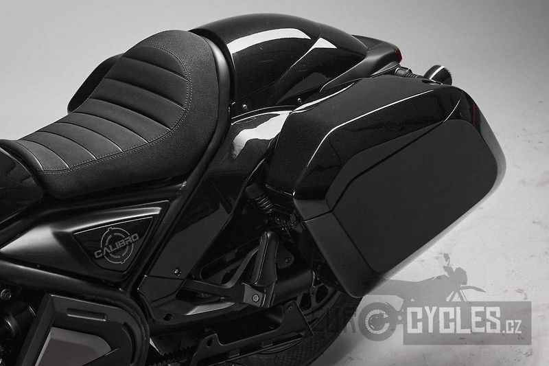 Moto Morini Calibro (2026) Bagger 700 - fotka 9 z 20
