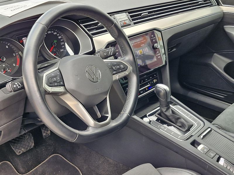 Volkswagen Passat  VIII Elegance 2,0 TDI (110 kW - fotka 5 z 6