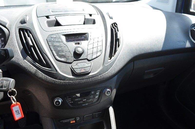 Ford Tourneo COURIER - fotka 12 z 20