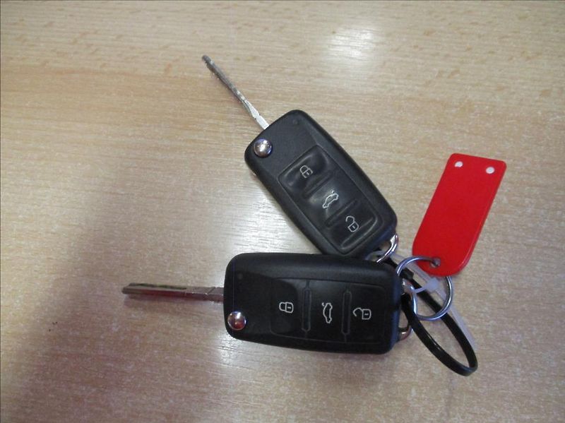 Škoda Yeti 1,2 TSI, serviska, aut. klima, - fotka 29 z 37