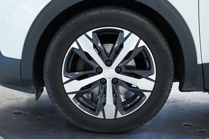 Peugeot 3008 - fotka 10 z 28