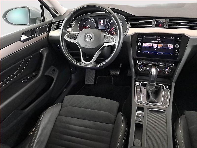 Volkswagen Passat (2019) 1.5 TSI, Automat, Kůže, Navi - fotka 7 z 19
