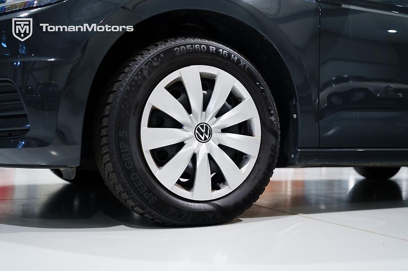 Volkswagen Touran (2022) 1.5 TSI Comfort line - fotka 9 z 22