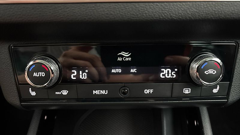 Škoda Scala 1.0 TSI DSG Style - fotka 13 z 24