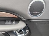 Land Rover Discovery (2018) 3.0 TD6 HSE AT 1.MAJ.ČR/VZDUCH - náhled 34