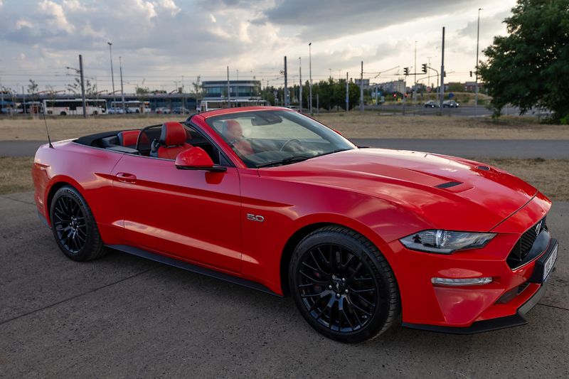 Ford Mustang (2018) Ford Mustang GT Premium Cabrio - fotka 6 z 22