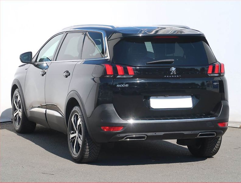 Peugeot 5008 (2018) GT Line 2.0 BlueHDi, Automat - fotka 4 z 23