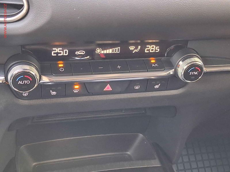 Mazda CX-30 (2021) 2.0i, 1.maj,ČR, Style Plus - fotka 15 z 18
