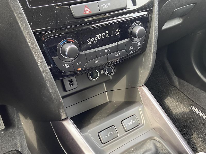 Suzuki Vitara 1.4 BoosterJet 81kW Elegance - fotka 19 z 20