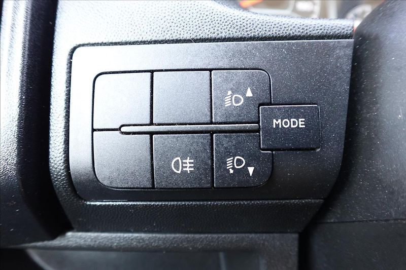 Peugeot Boxer 2,0 HDI  L1H1 CHLAĎÁK KLIMA - fotka 17 z 24
