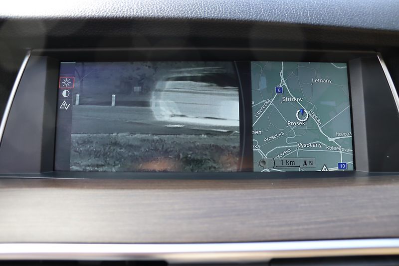 BMW Řada 5 535D GT XDRIVE F07 DPH - fotka 26 z 50