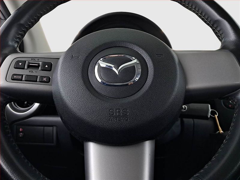 Mazda 2 (2008) 1.3 i, rezervace - fotka 15 z 15
