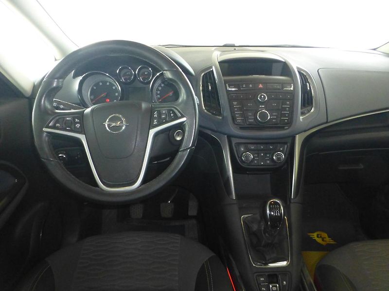 Opel Zafira (2012) 2,0CDTI-121KW*VYHŘ.SE*XENON*7M - fotka 15 z 27