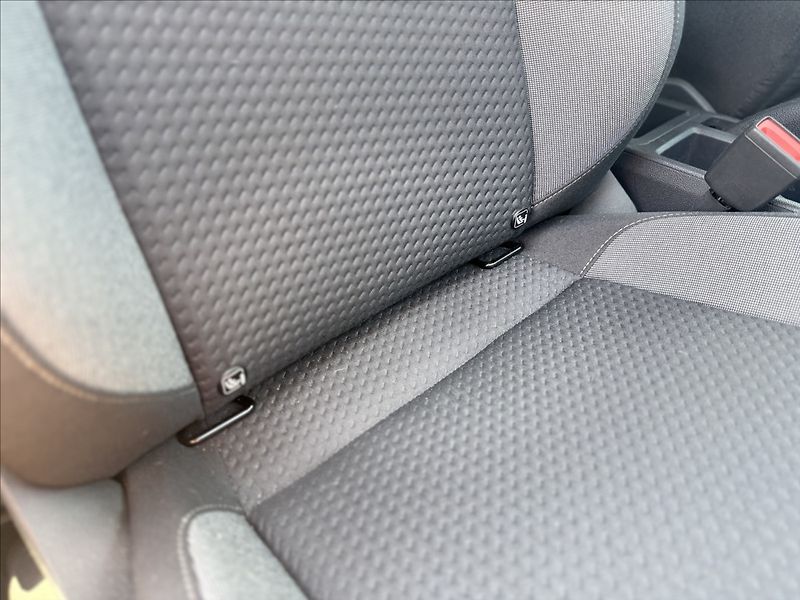 Volkswagen Polo 70kW FACE VIRTUAL 15tKm - fotka 30 z 31