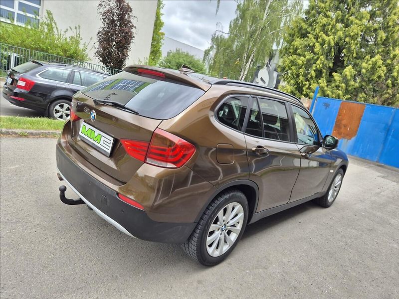 BMW X1 xDrive 20d AT*nove ROZVODY - fotka 5 z 25