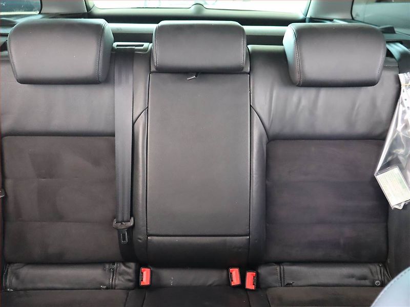 Škoda Octavia (2011) Scout 2.0 TDI, 4X4, Automat - fotka 10 z 21