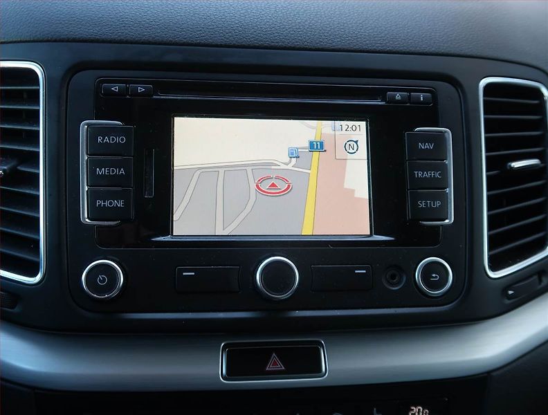 Volkswagen Sharan (2013) Highline 2.0 TDI, Automat - fotka 20 z 24