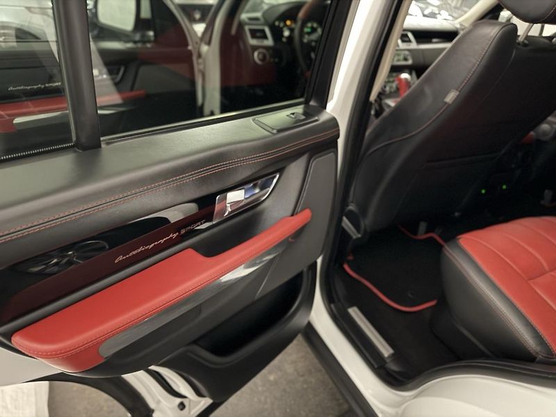 Land Rover Range Rover Sport (2013) 5.0i,Autobiography,REZERVOVÁNO - fotka 23 z 38