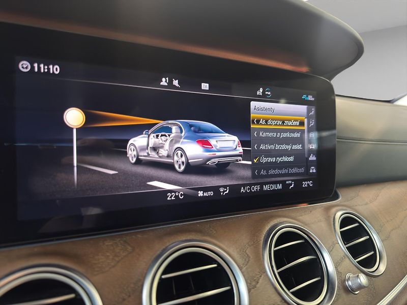 Mercedes-Benz Třídy E (2019) E53 AMG 4MATIC+ - fotka 17 z 27