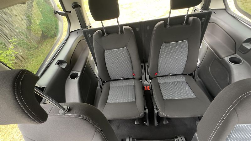 Ford Galaxy (2011) 7x míst  - fotka 12 z 16
