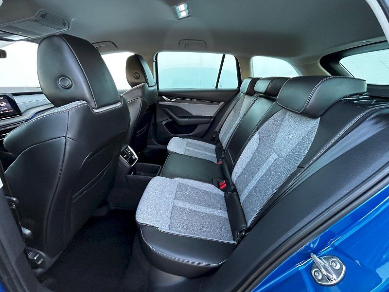 Škoda Octavia (2024) Combi 2.0 TDI 110kW DSG Top Se - fotka 28 z 35