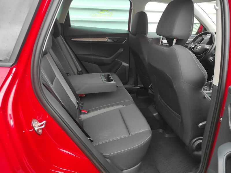 Škoda Karoq 2,0TDi 85kW STYLE,TZ,ČR - fotka 10 z 38