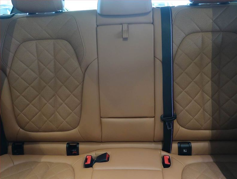 BMW X5 (2023) xDrive30d - fotka 10 z 14