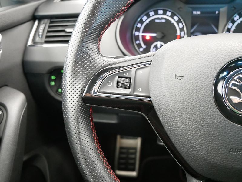 Škoda Octavia - fotka 16 z 25