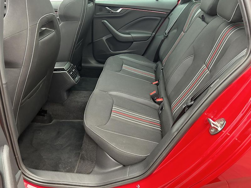 Škoda Kamiq 1.0 TSI Monte Carlo - fotka 8 z 26